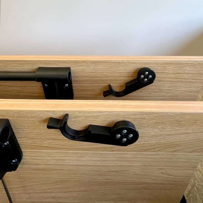 Fast Office Furniture -Optional Table Top Linking Clips Fitted